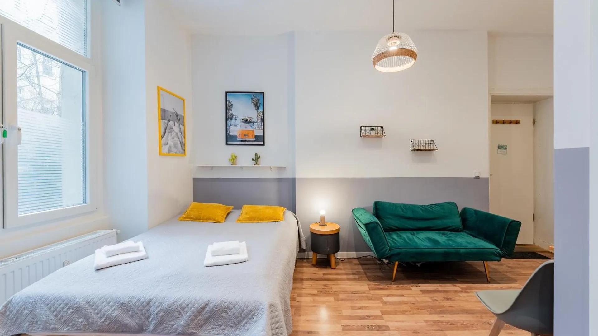 Central 2 Bedroom Flat In Trendy Area / Self Check-In Βερολίνο Διαμέρισμα