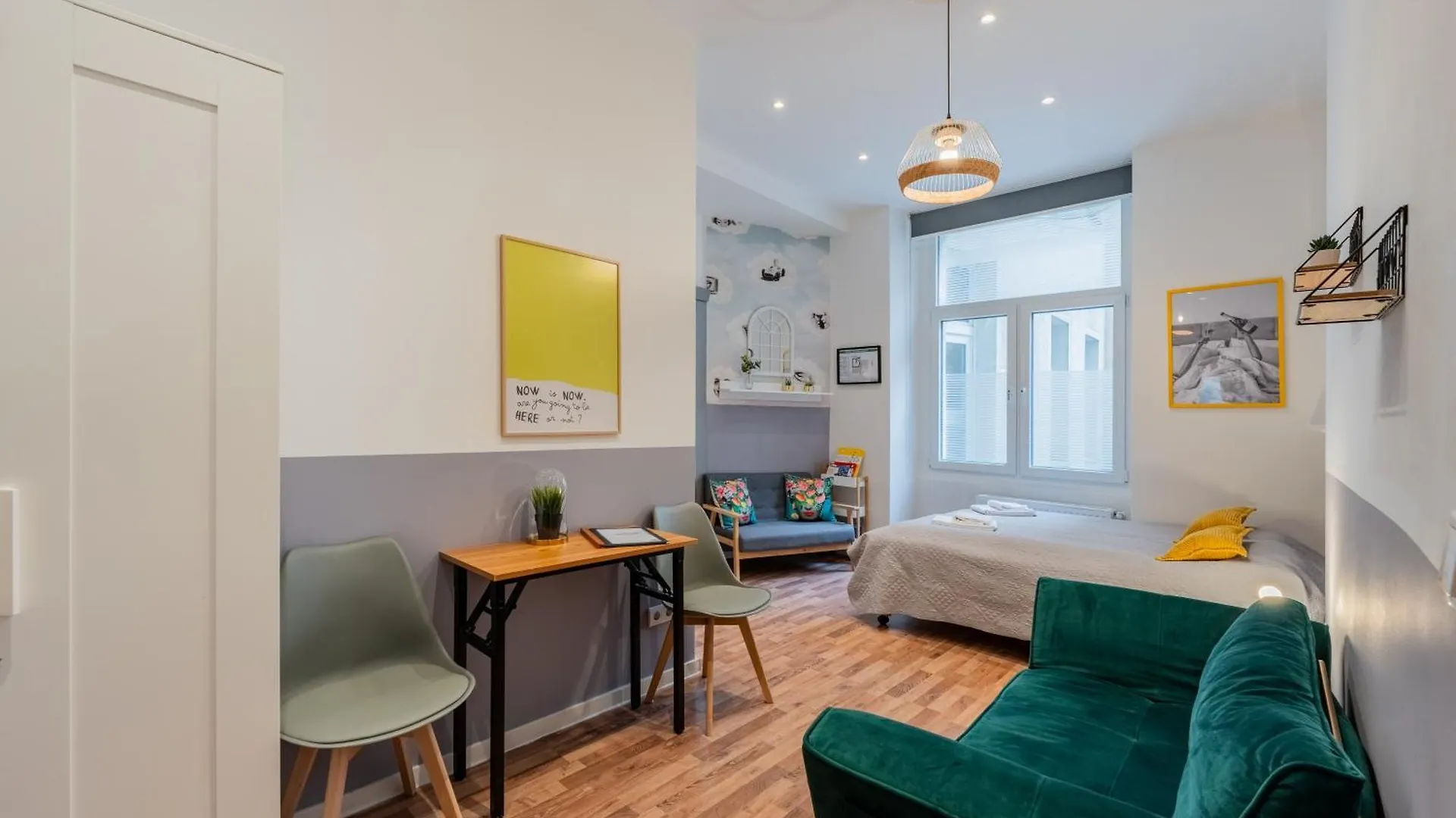 Central 2 Bedroom Flat In Trendy Area / Self Check-In Βερολίνο