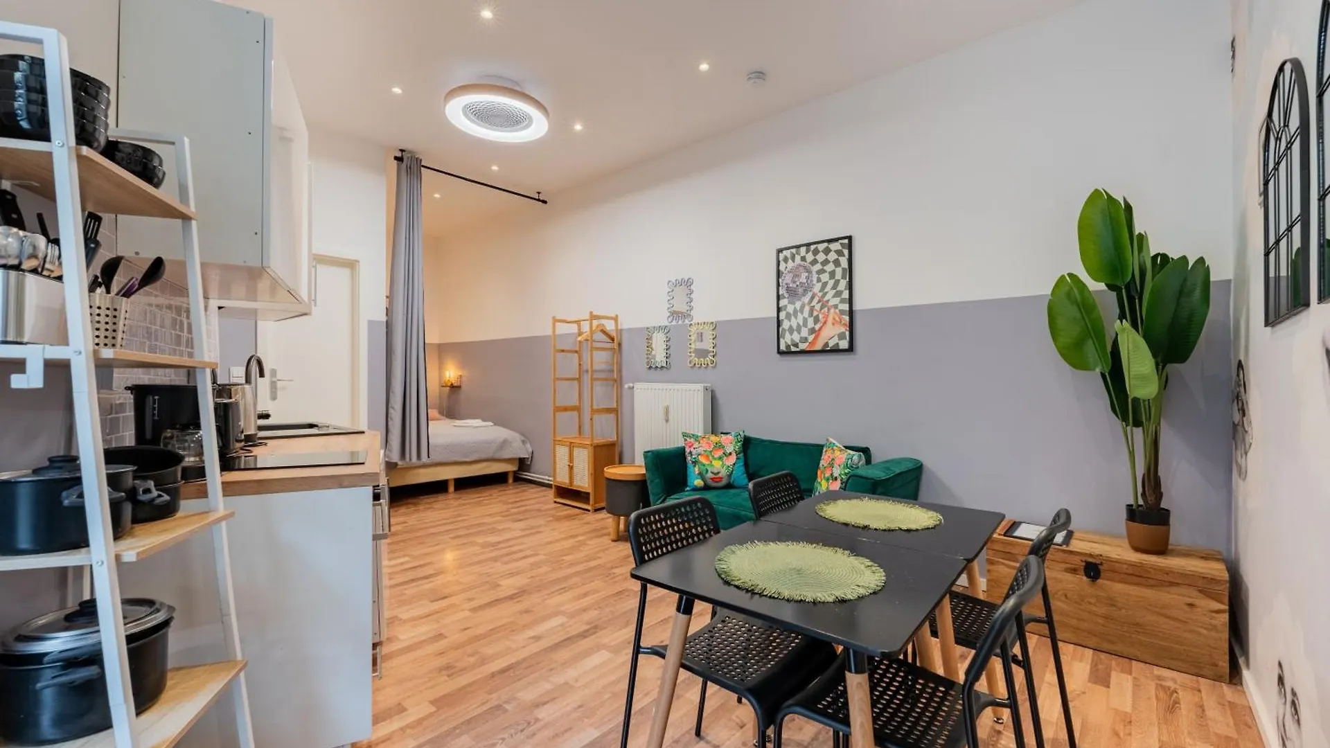 Central 2 Bedroom Flat In Trendy Area / Self Check-In Βερολίνο